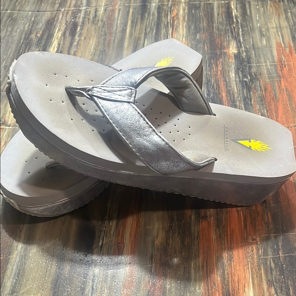 Volatile Silver Sandals - Picture 5 of 5